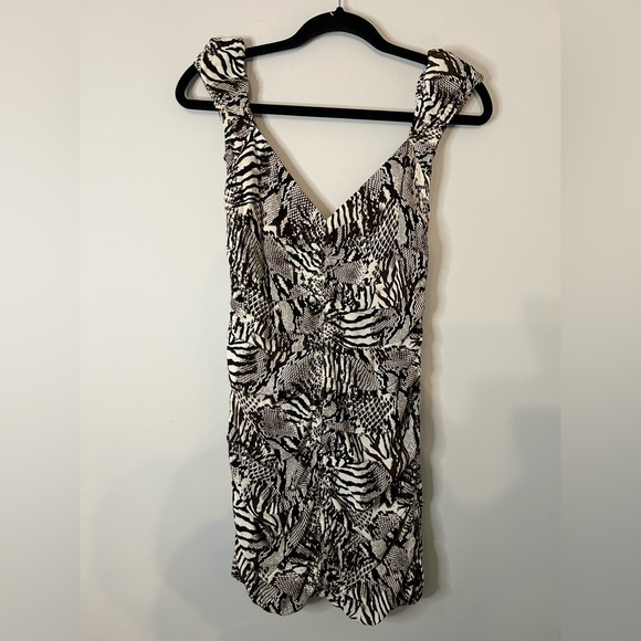 Aritzia Wilfred Veda Animal Print Mini Dress - Picture 2 of 9